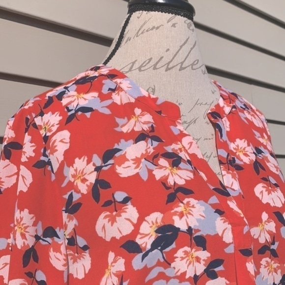 CYNTHIA ROWLEY 3/4 Sleeve Floral Blouse - Picture 4 of 10